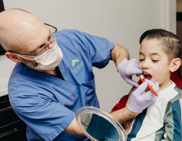 Neighborhood Receives Grant for Expanding Dental Department